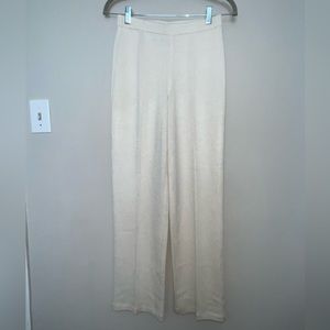 ST. JOHN cream knit classics